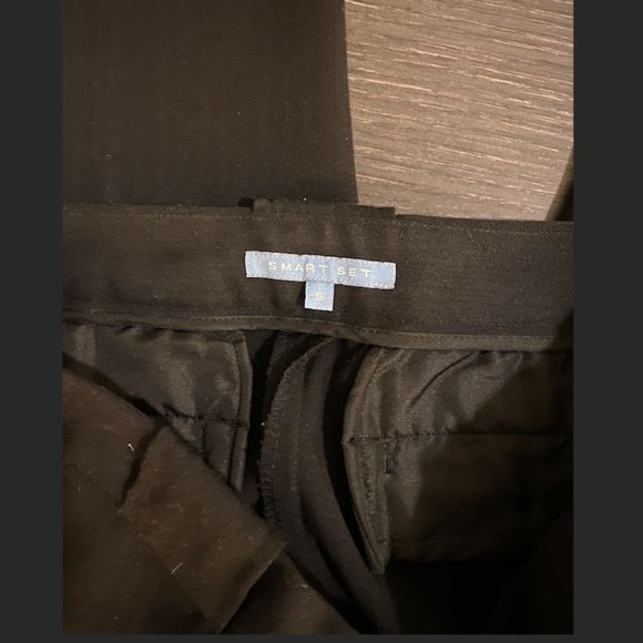 Smart Set, Black Dress Pants, Size 5 - Picture 3 of 4